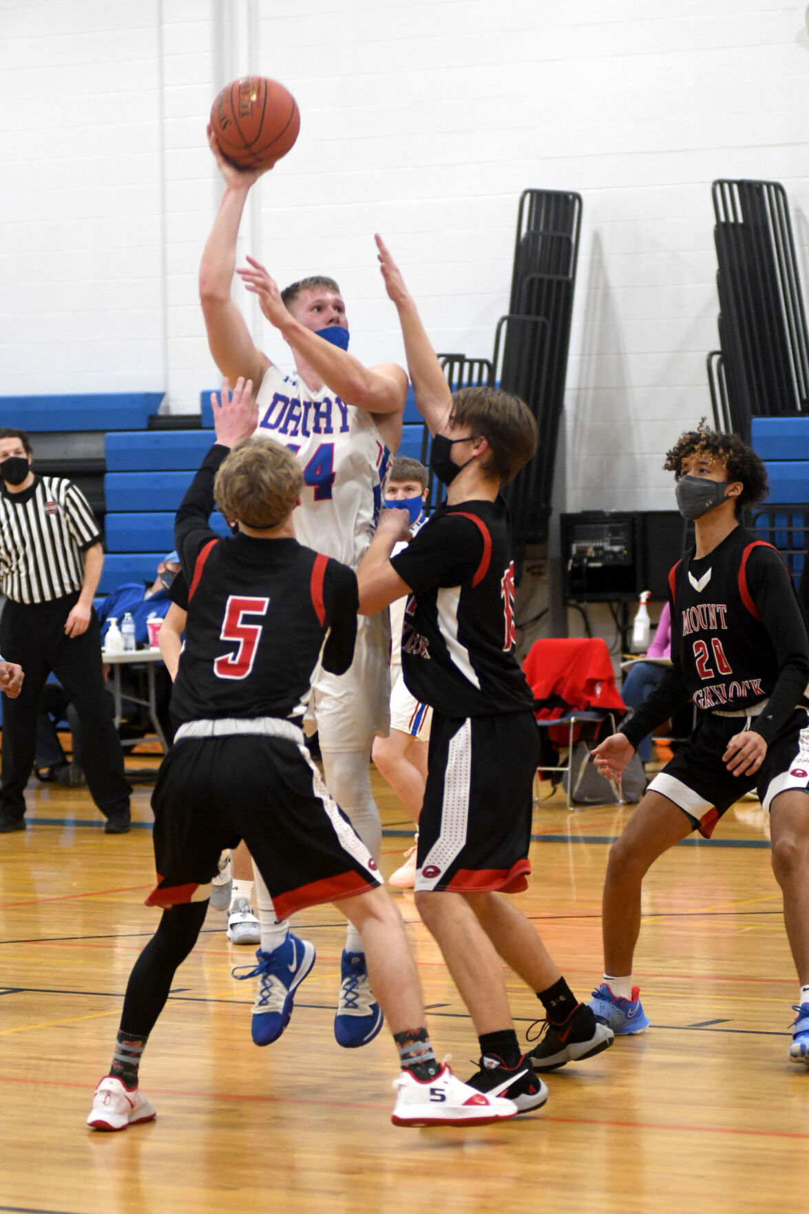 Drury Mount Greylock Boys Hoop